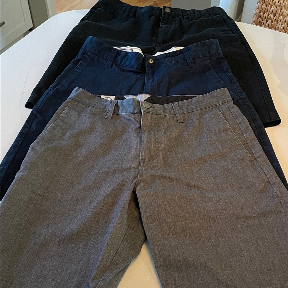 4 pair men’s shorts Volcom Corpo class shorts in surf skate size 30 Quiksilver